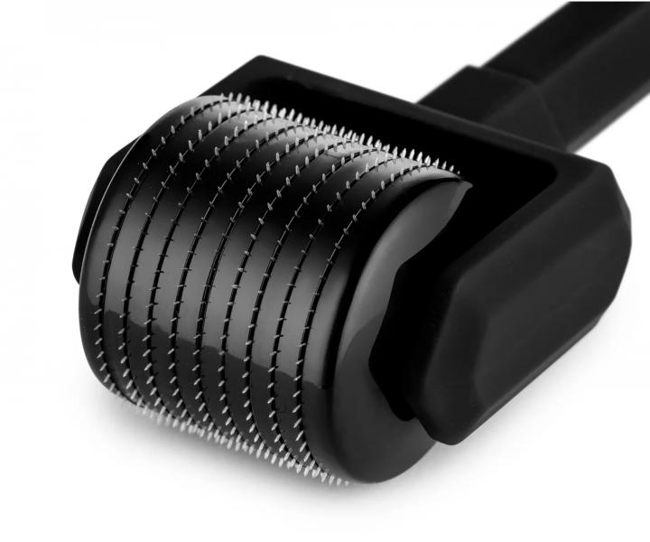 Masny valek pre podporu rastu fzov Angry Beard Beard Roller + istiaci sprej Tool Cleaner 50 ml